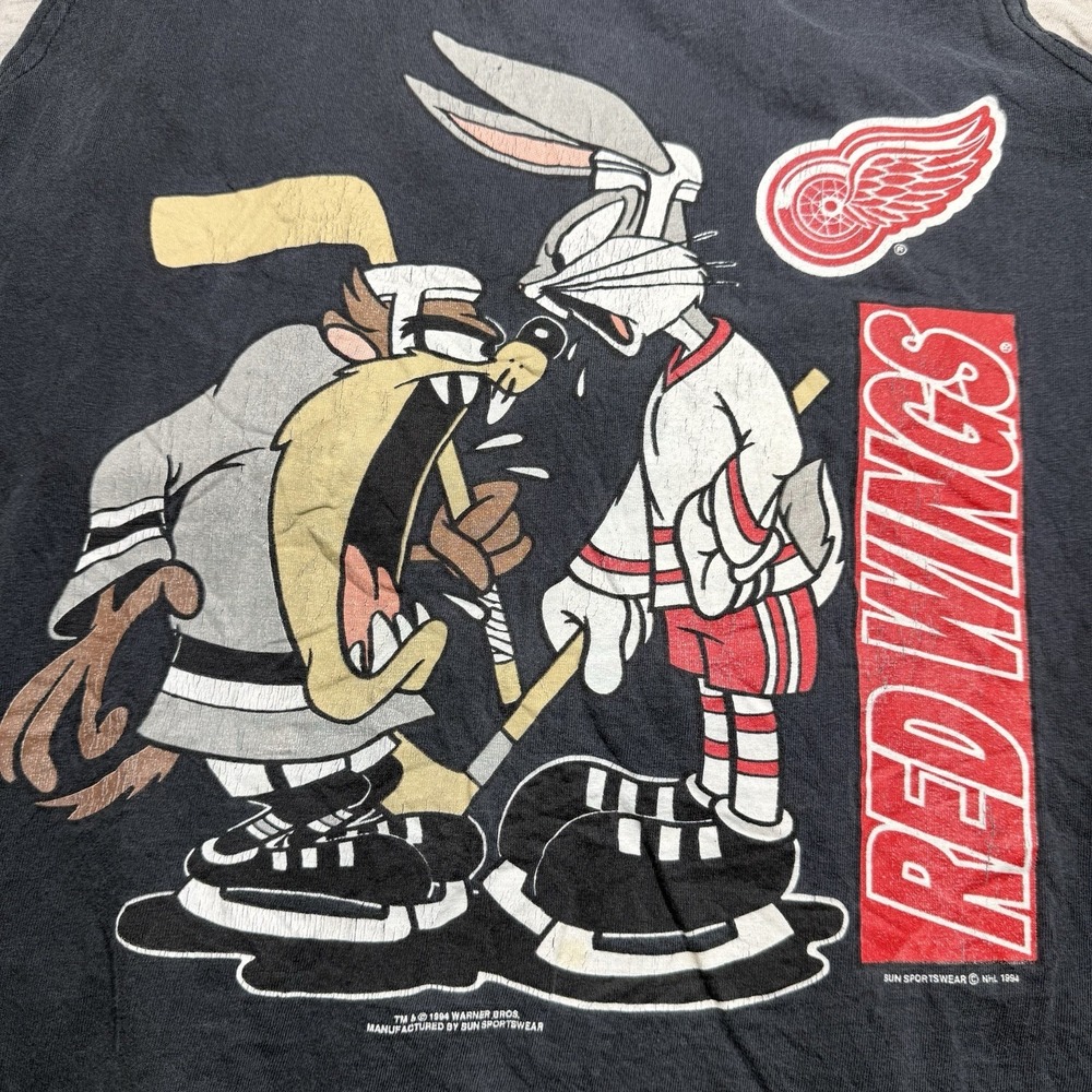 90s Pro Spirt Warner Bros. Looney Tunes NHLCrossover Taz Vs Bugs Redwings XL
